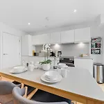 Apartment Atlas House Sixteen