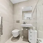 Apartment Atlas House Sixteen *